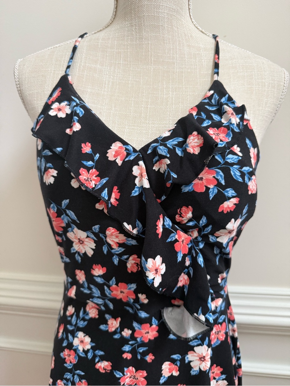 No Boundaries Black Floral Ruffle-Front Spaghetti Strap Dress - Picture 2 of 8